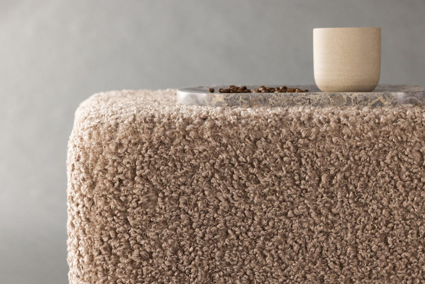 lecanapé Teddy Pouf in Dunkelgrau – Kuscheliger Komfort mit modernem