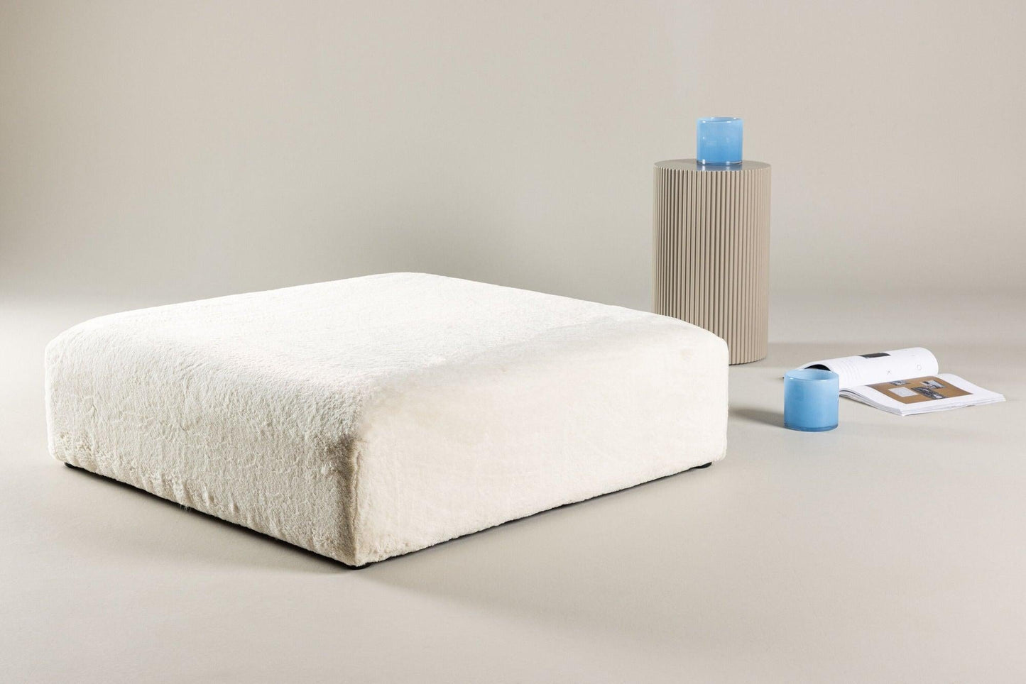 lecanapé Pouf Polsterhocker Davie 100*100cm aus Kunstfell - Beige