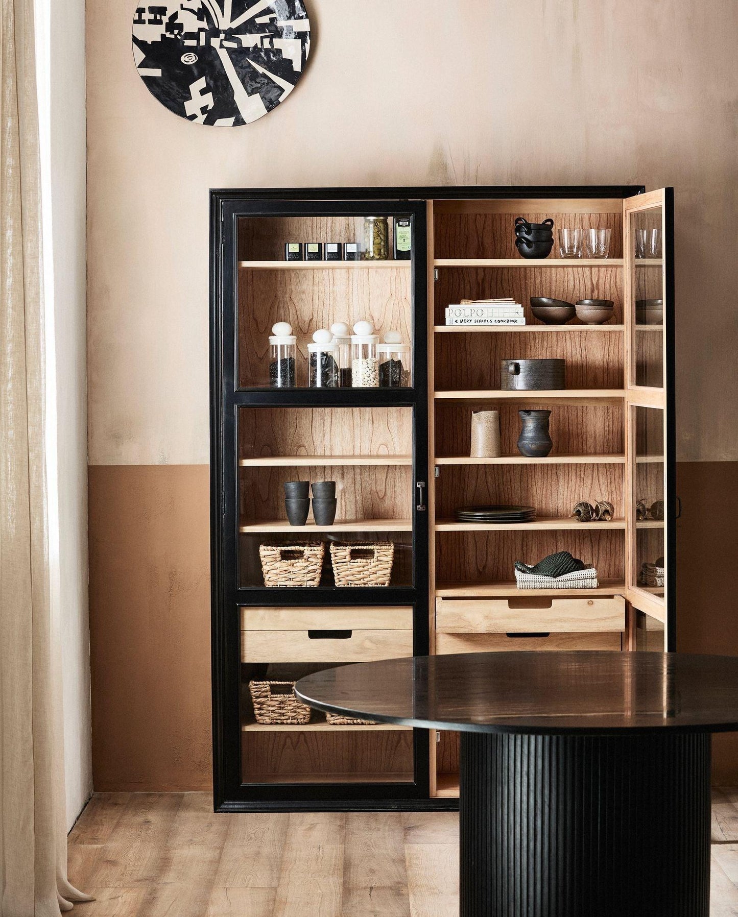 Esstisch ERIE 140cm aus Marmor – Schwarz-Esstisch Rund-Nordal A/S-le canapé