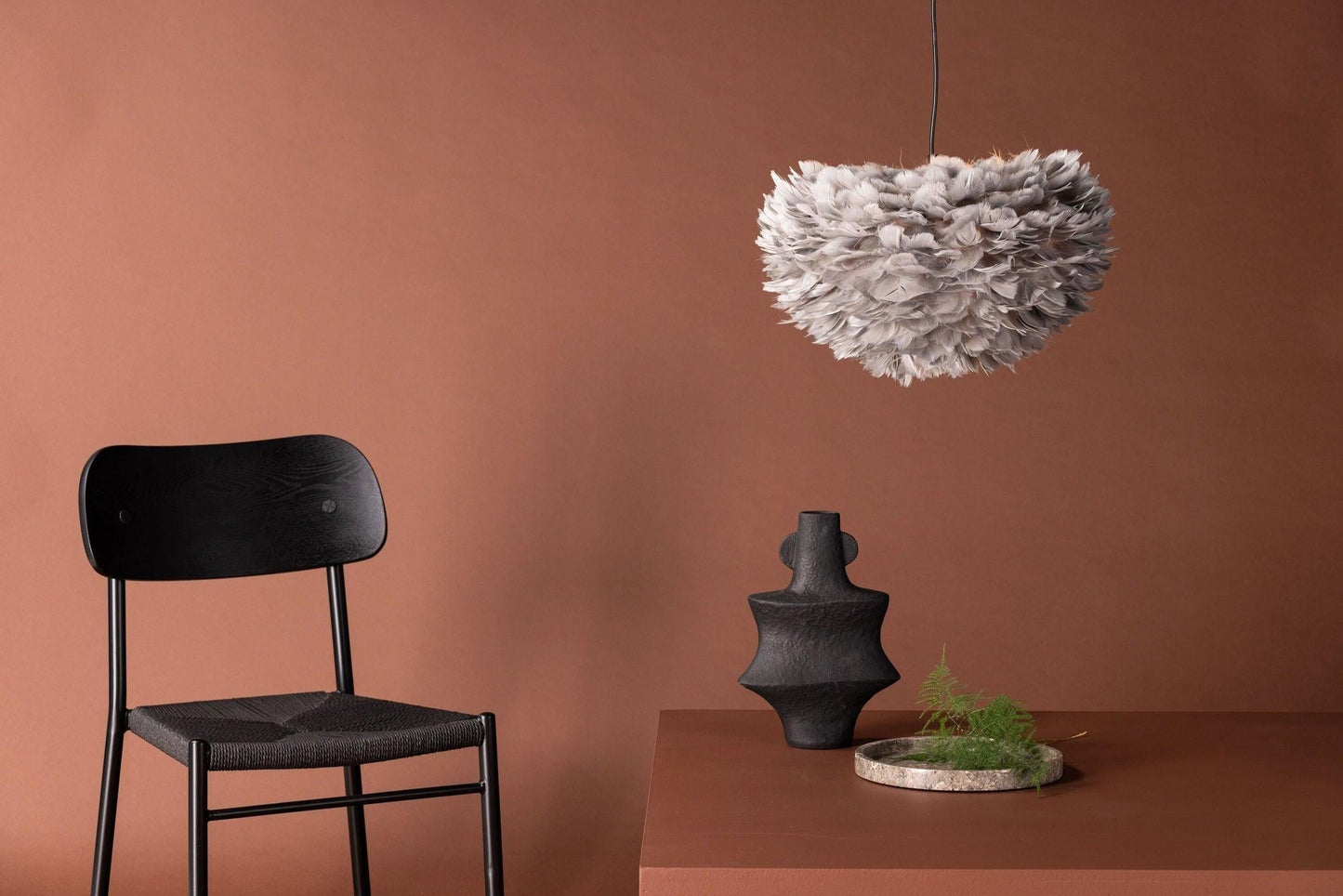 Hängelampe Nicola - Medium - Kunstfedern Schwarz / Grau-Hängelampe-Venture Home-le canapé